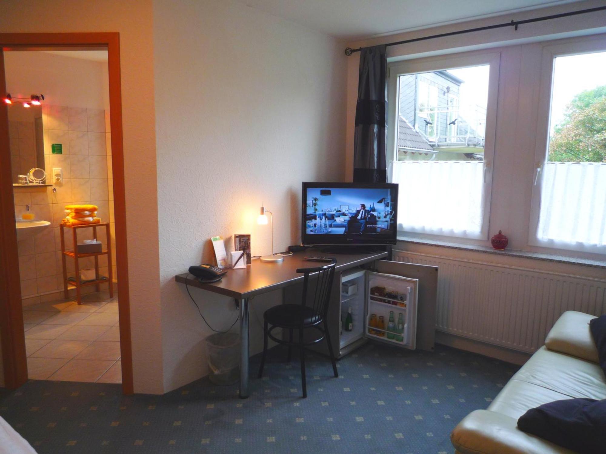 Hotel Abalone Remscheid Room photo