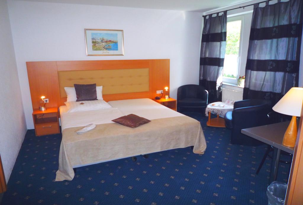 Hotel Abalone Remscheid Exterior photo